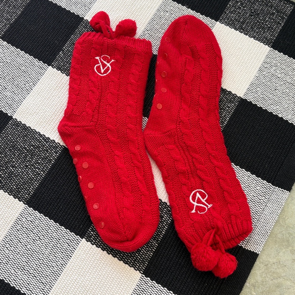 Victoria’s Secret Cozy Red Cable-Knit Pom Slipper Socks